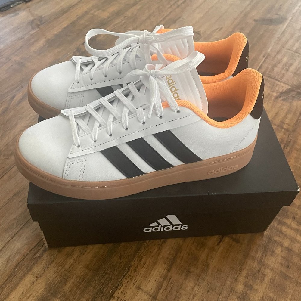Adidas Womens Grand Court Alpha Size 8.5